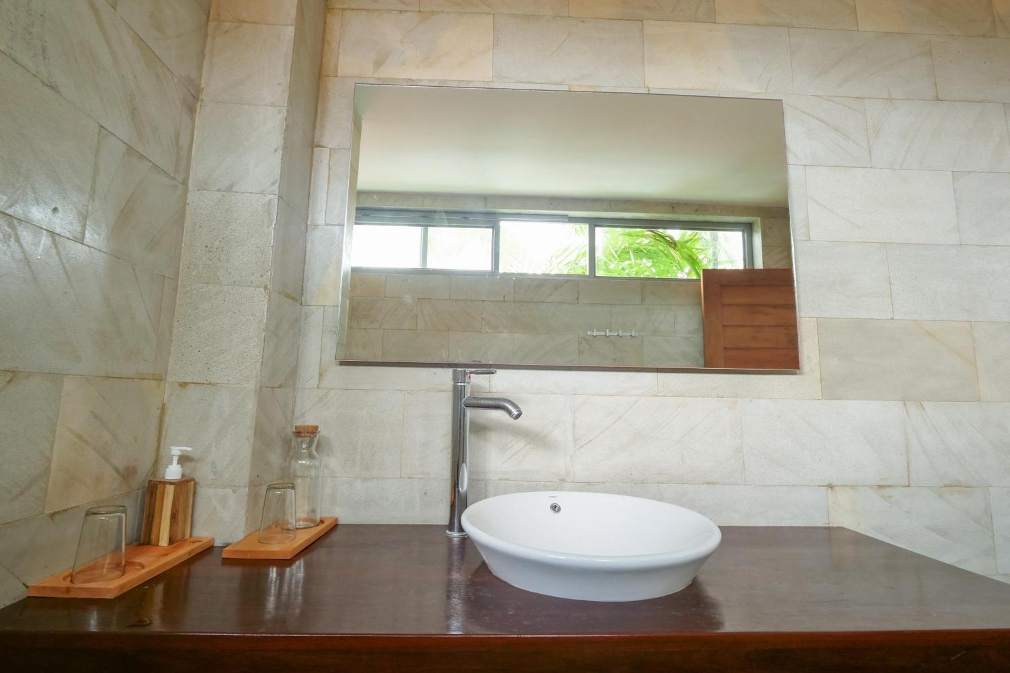 007 Surfhouse Bali Hotel Ungasan  Room photo